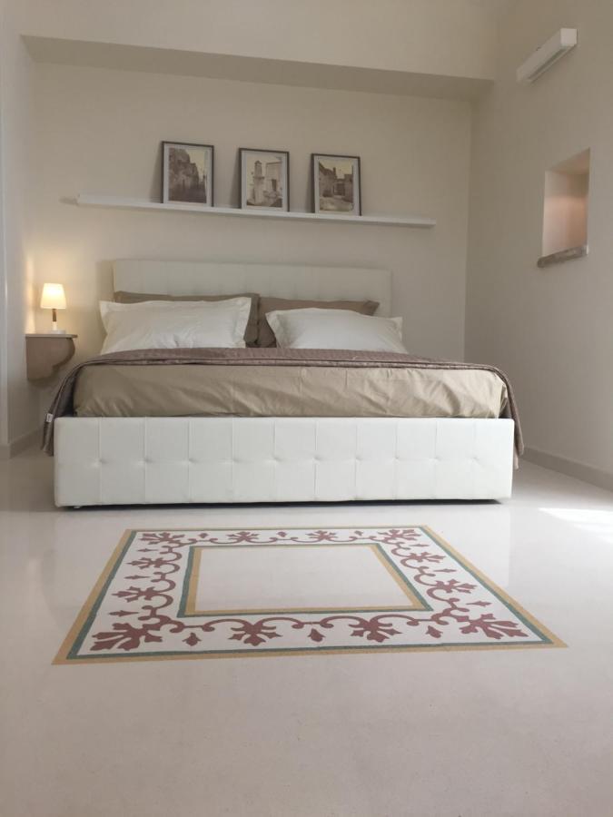 스테르나티아 Basiliscus B&B 외부 사진
